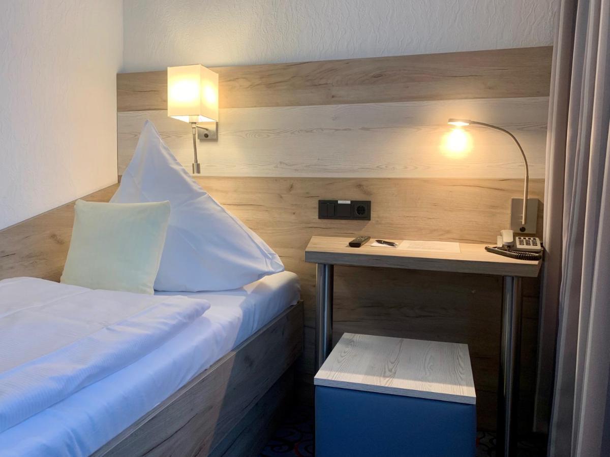 Pfefferhoehe Hotel & Restaurant Alsfeld Zewnętrze zdjęcie